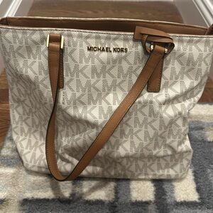 Michael Kors purse